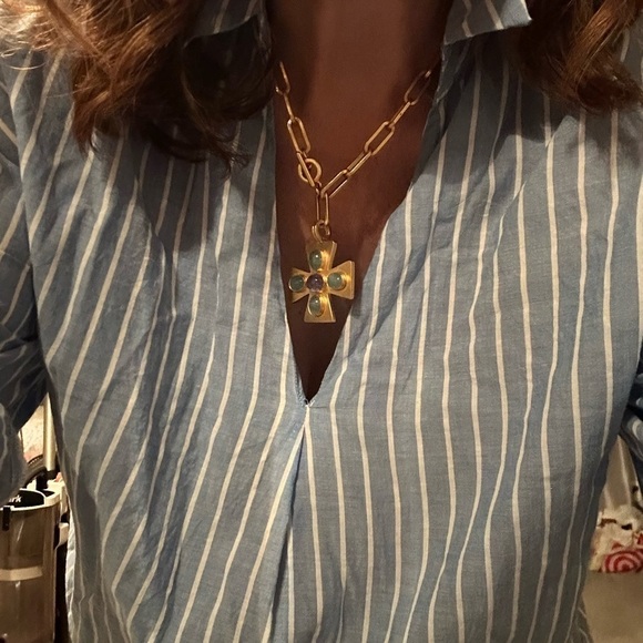 🎉Women’s long sleeve H&M shirt - Size Small - blue w/white vertical stripes - Picture 7 of 12